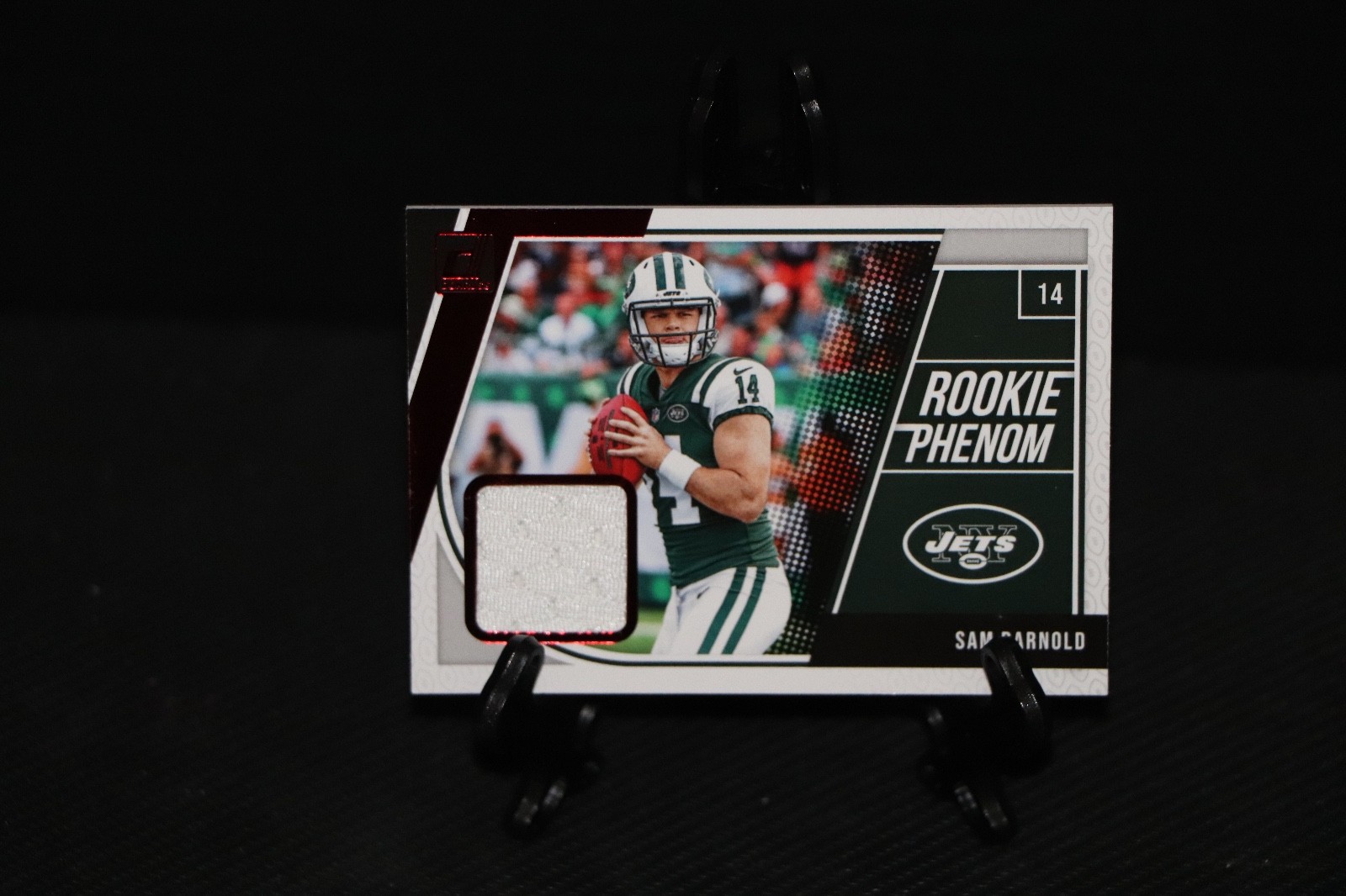 2018 Panini Donruss - Rookie Phenom Jerseys Sam Darnold #1 Red (MEM, RC)