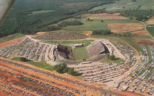 Scarce North Carolina State University Wolfpack Carter-Finley Stadium Postcard - 第 1/2 張圖片