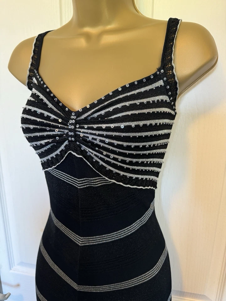 Vestido midi KAREN MILLEN talla 2 UK 8 10 vintage negro plateado con volantes y dobladillo Foto 3 de 4