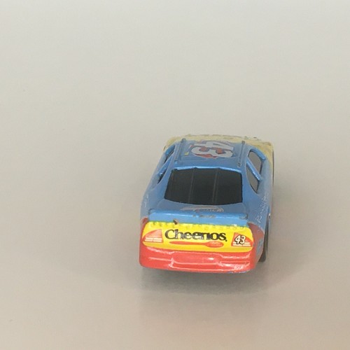 Cheerios Cereal Diecast Toy Race Car 2006 Nascar 43 Blue Yellow Richard Petty - Picture 4 of 7