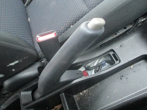 Mecanismo de palanca de freno de mano de estacionamiento manual Honda Jazz 2019 MK4 - Imagen 4 de 5