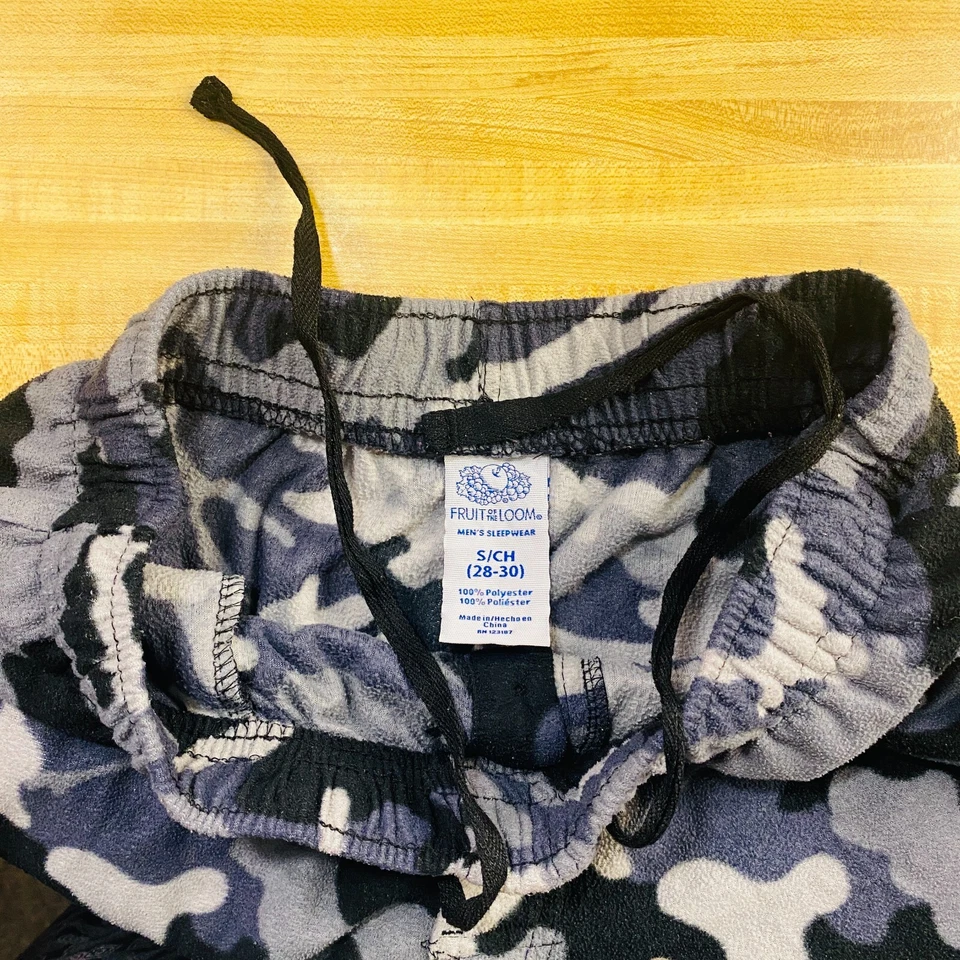 Fruit of the Loom Men's Grey Camouflage Fleece Sleep / Lounge Pants Sz. S 28-30 — 第 4/4 张图片