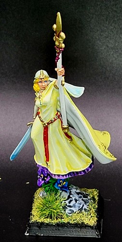 Painted Handmaiden of the Lady Bretonian rare Collectible miniature WFB Old Worl - Picture 7 of 7