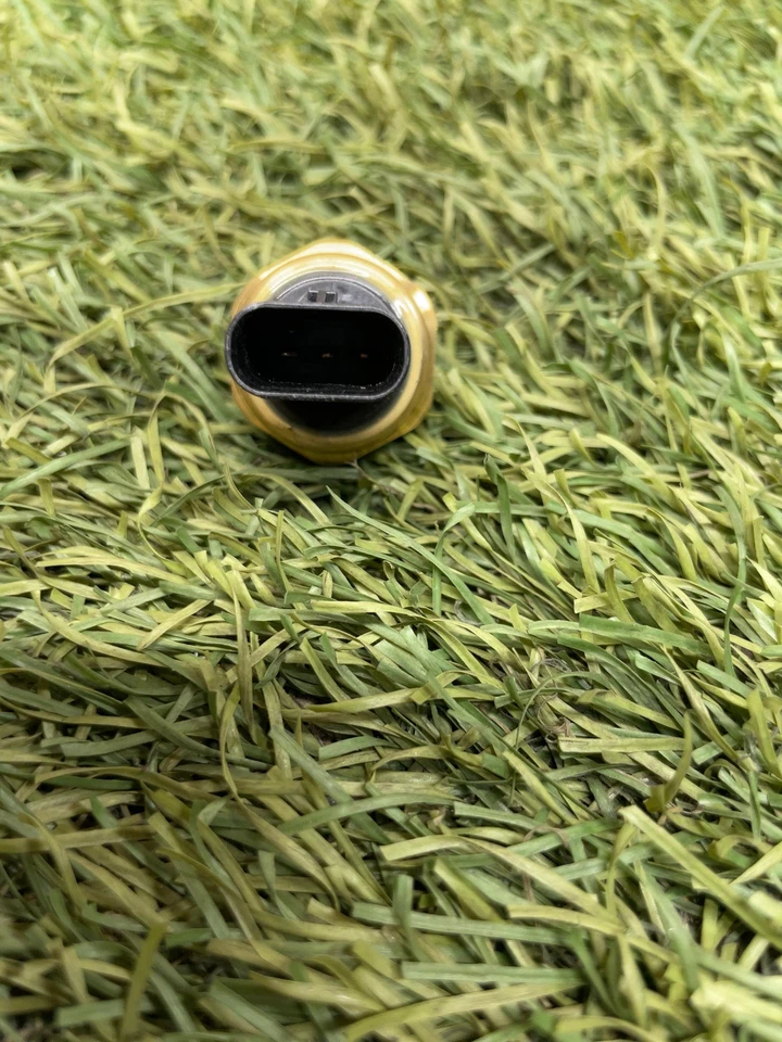 ✅ SENSOR DE PRESIÓN DE ACEITE CHRYSLER PACIFICA 2024 PN:68334877AA OEM Foto 2 de 4