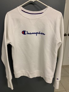 white champion sweatshirt