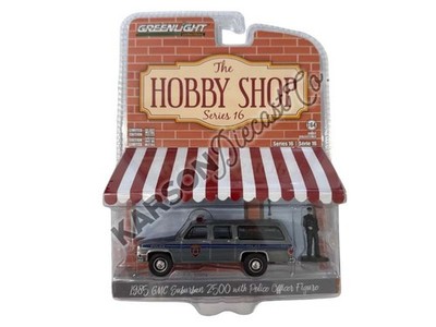 CHASE 1985 GMC Suburban 2500   NYC Diecast 1:64 Scale Model - Greenlight 97160D