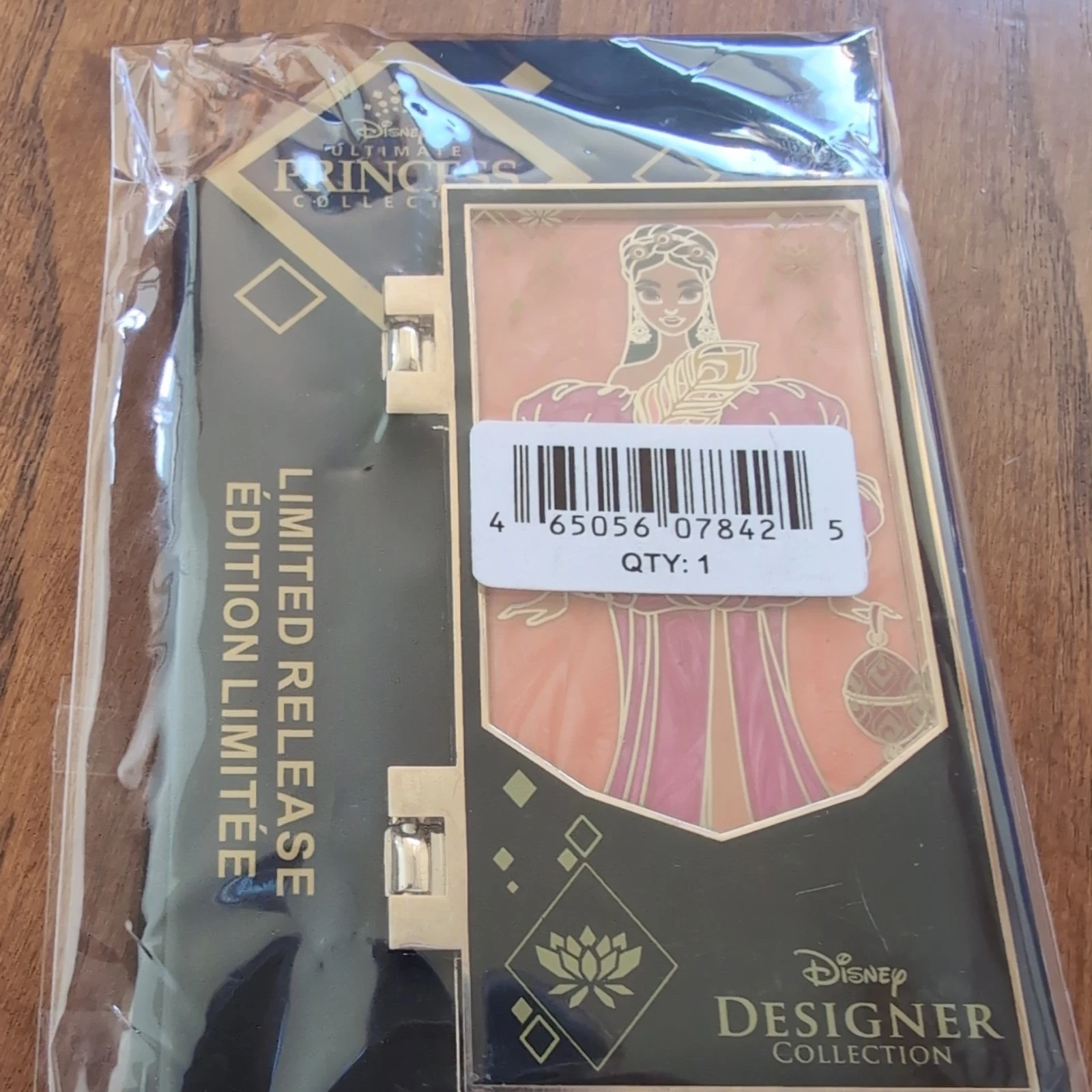 Disney Ultimate Princess Collection Designer Collection Pin Jasmine 147326