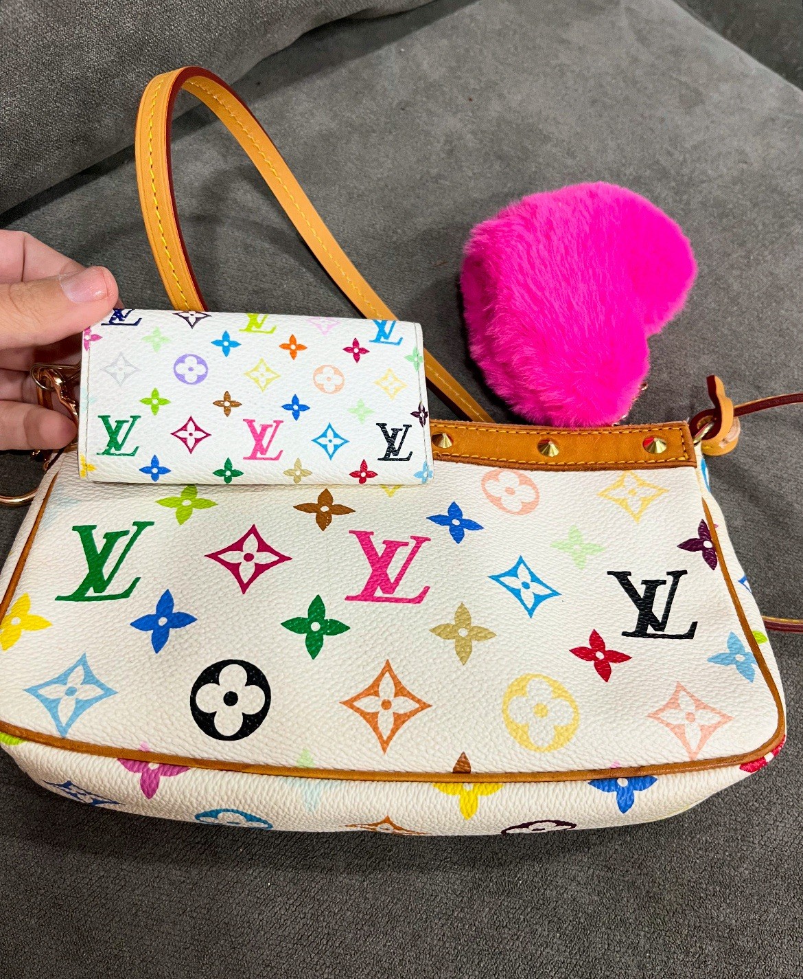 Louis Vuitton murakami — image 3