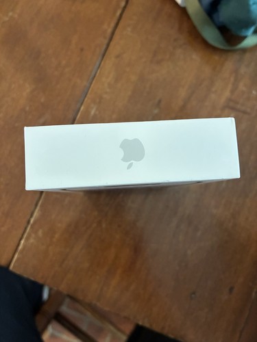 iPhone 16e 128 Go Blanc Boîte seule - Photo 6 sur 7