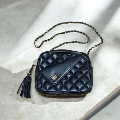 Rare GIVENCHY Quilted Chain Shoulder Bag Matelasse 4G