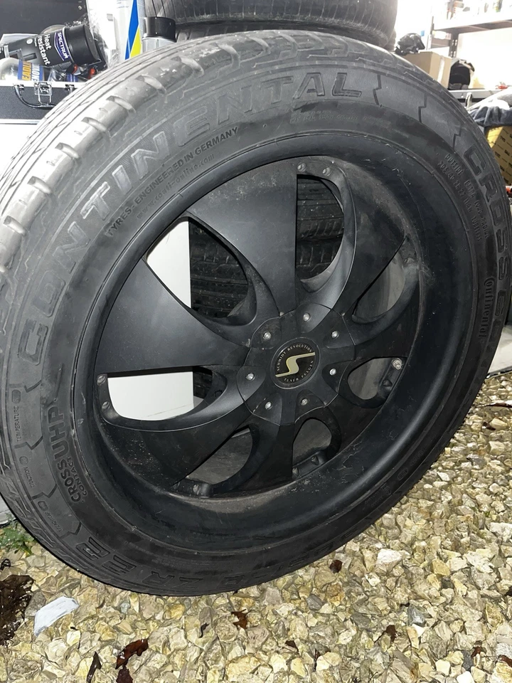 Schmidt Revolution Rhino Felgen Matt Schwarz 305/40 R22 - Bild 2 von 4