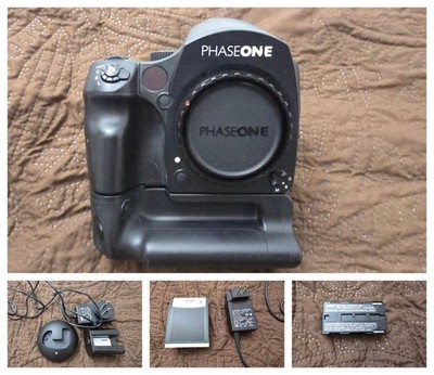 Phase One 645DF Medium format P1 Camera w/ V-Grip Lithium pack Chargers Bundle