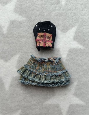 Bratz Puppenkleidung Wild Wild West Sasha Rodeo Top & Ra-Ra Jeansrock Outfit