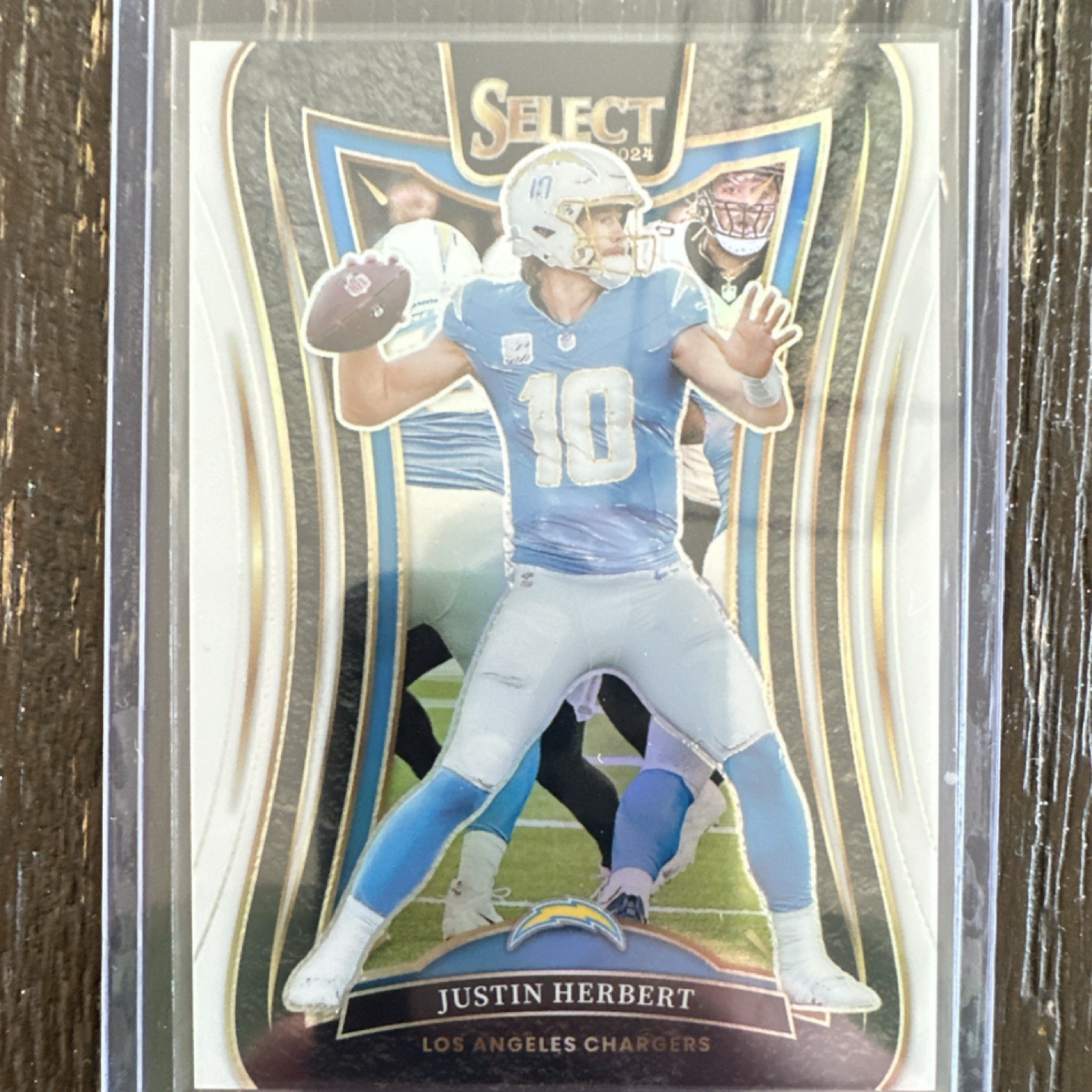 Panini 2024 Select White Prizm Suite Level Justin Herbert 15/35 Chargers