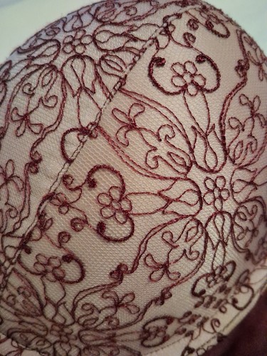 Victoria’s Secret Push-Up Bra , Size 38 DD Very Sexy Burgundy Lace - Picture 2 of 4