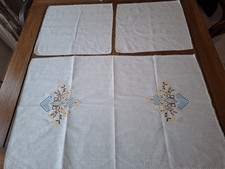 Supreme quality linen cotton embroidered coffee tablecloth and 2 nepkins