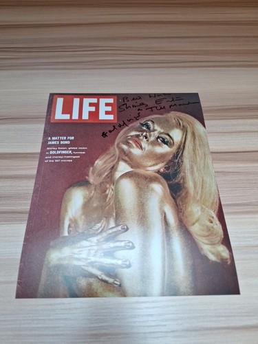 James Bond Girl Shirley Eaton Autogramm mit COA - Bild 1 von 4