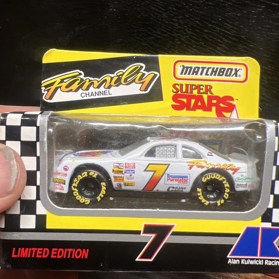 Lote Matchbox Superstars 1:64 NASCAR #24 DuPont 1995 y #7 Alan Kulwicki 1994 como nuevo Foto 4 de 4