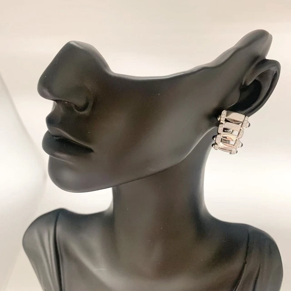 Pendientes Huggie Patek Philippe Twenty 4 Oro Blanco 18k Zafiro Azul Diamante Foto 4 de 4