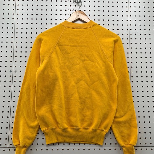 Vintage 90s Indian Head Marsh Crewneck Sweatshirt Youth Large Yellow USA 18x23 - Picture 14 of 15