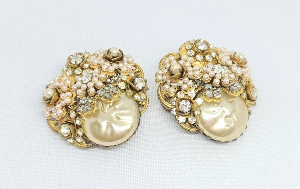 Gorgeous Stanley Hagler  N.Y.C. Clips Earrings Faux Pearls Unique. - Image 2 of 4