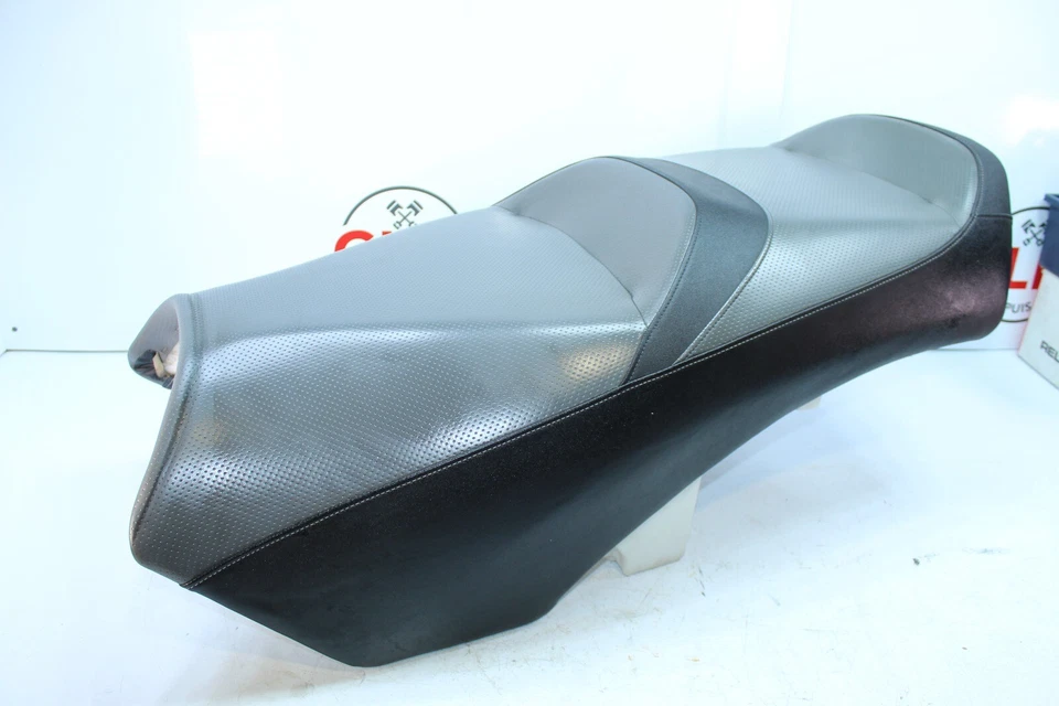 09-11 YAMAHA RSVENTURE GT OEM ДВОЙНОЕ СИДЕНЬЕ 8HF-24730-00-00 - Изображение 4 из 4