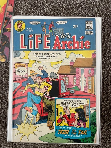 Life With Archie #100 - 174 (1970-76 Archie Publications) BRONZEZEIT - SIE WÄHLEN - Bild 6 von 11
