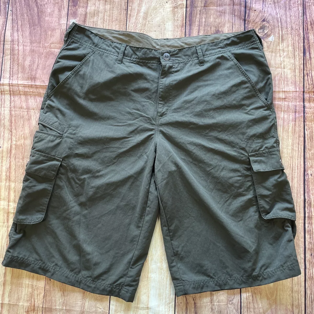 Columbia nylon sale cargo shorts