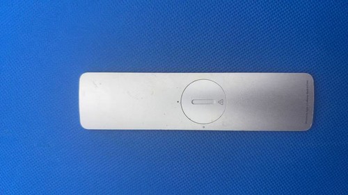 Genuine Apple TV Remote Control A1294 Silver 2nd 3rd Generation - Picture 2 of 3