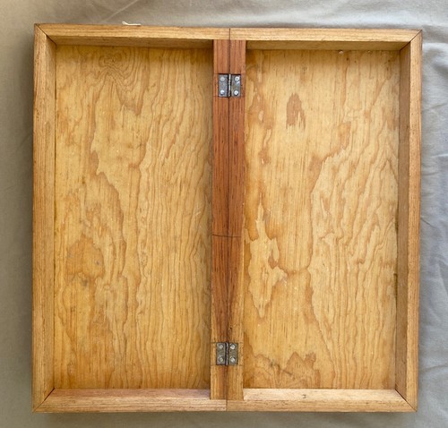 Mid Century Schachbrett aus intarsiertem Holz mit geschnitzten aztekischen Onyxfiguren, Mexiko - Bild 7 von 12