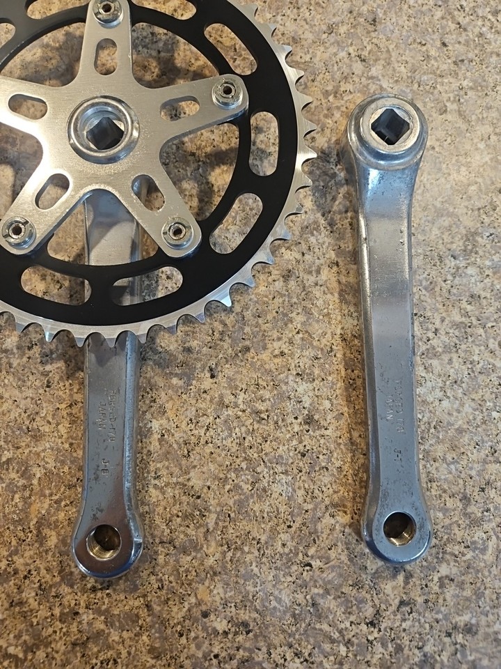 Capuchons Anti-Poussière Pour Pédalier SUGGINO - Noir, Old School BMX - New Old Stock (NOS)