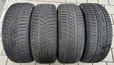 4 x 225/45R19 96V Winterreifen Pirelli Sottozero 3 Runflat 7,5mm 2020 Freihaus