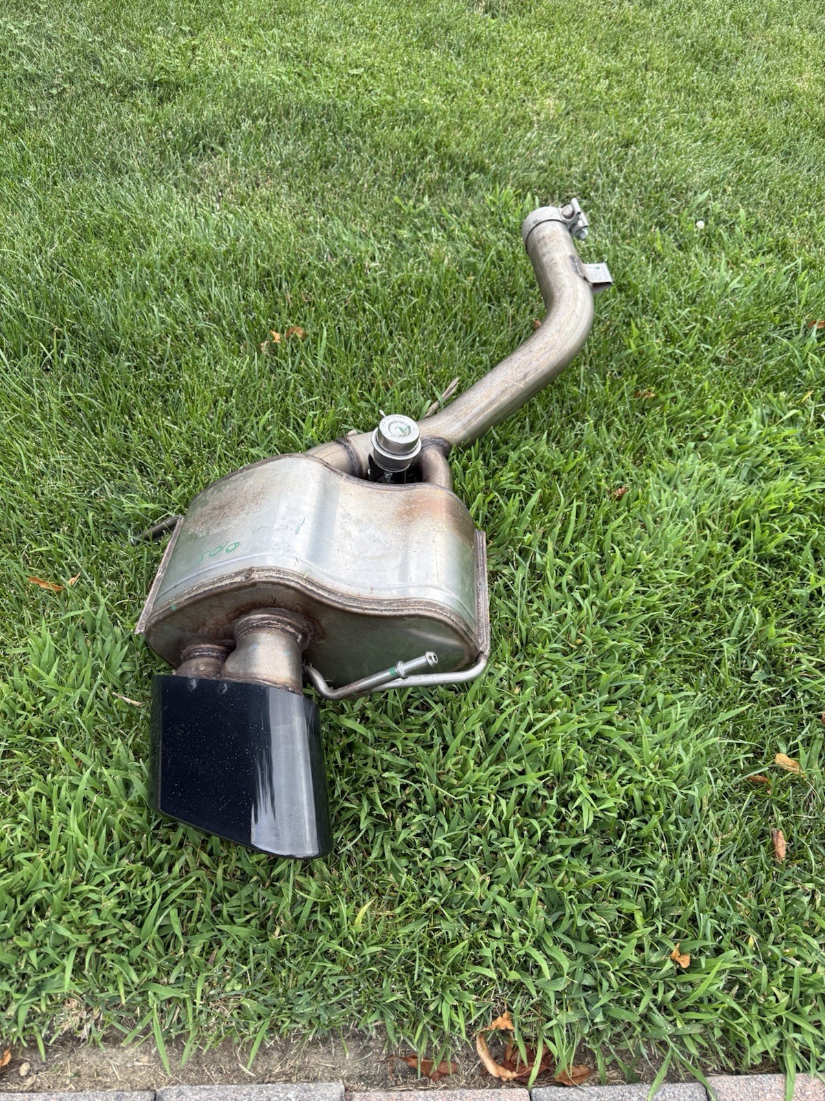 Genuine Maserati Gran Turismo Sport Muffler (left side) For 09-19 Gran Turismo