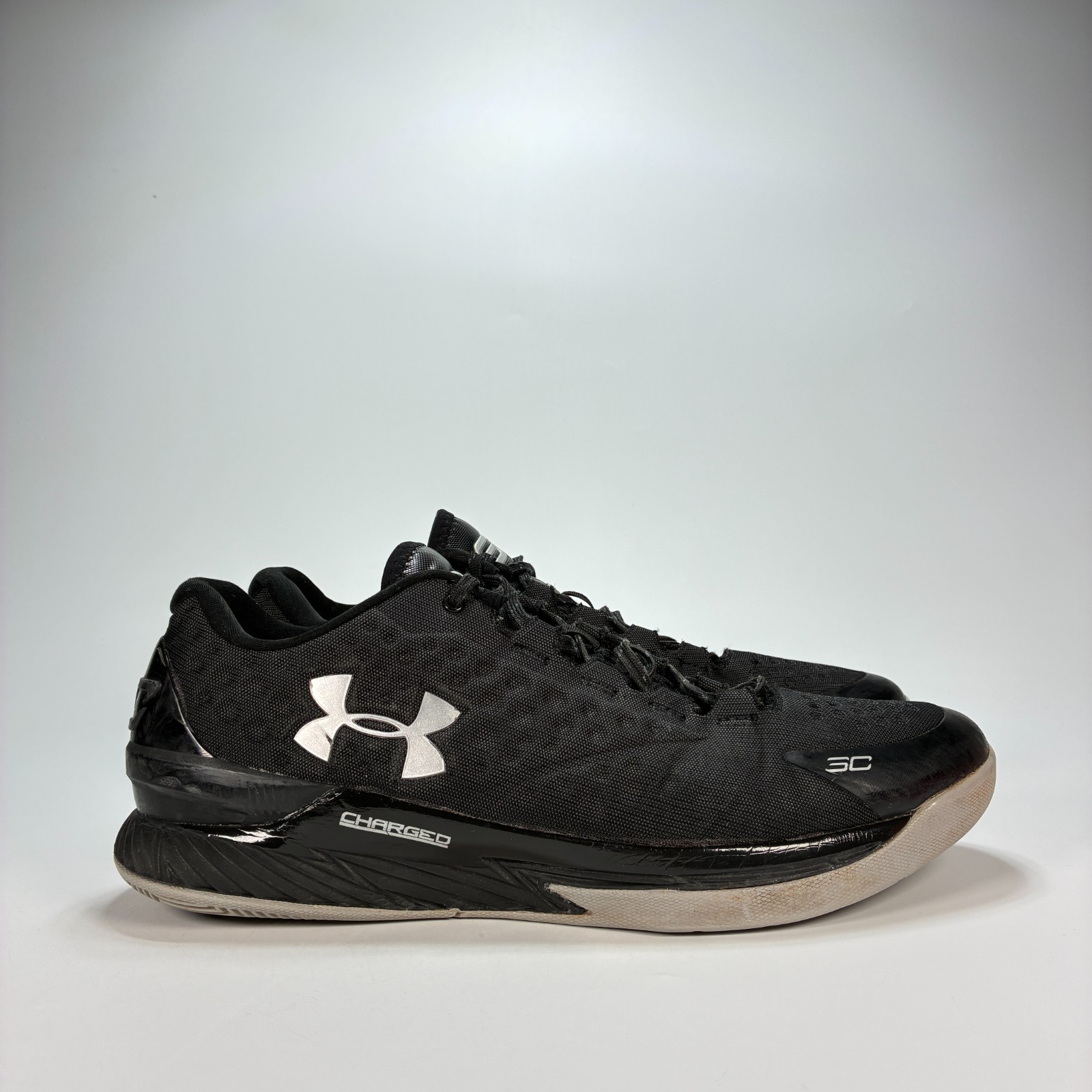 1269048-004 Mens Size 13