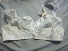 White Playtex 18 Hour 4125 Active Breathable Comfort Wire Free Bra 40B NEW 