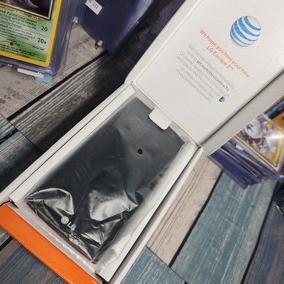 LG H443 Escape 2 AT&T Smartphone LTE LG-H443 LIGHTLY USED Touchscreen Easy 2 Use