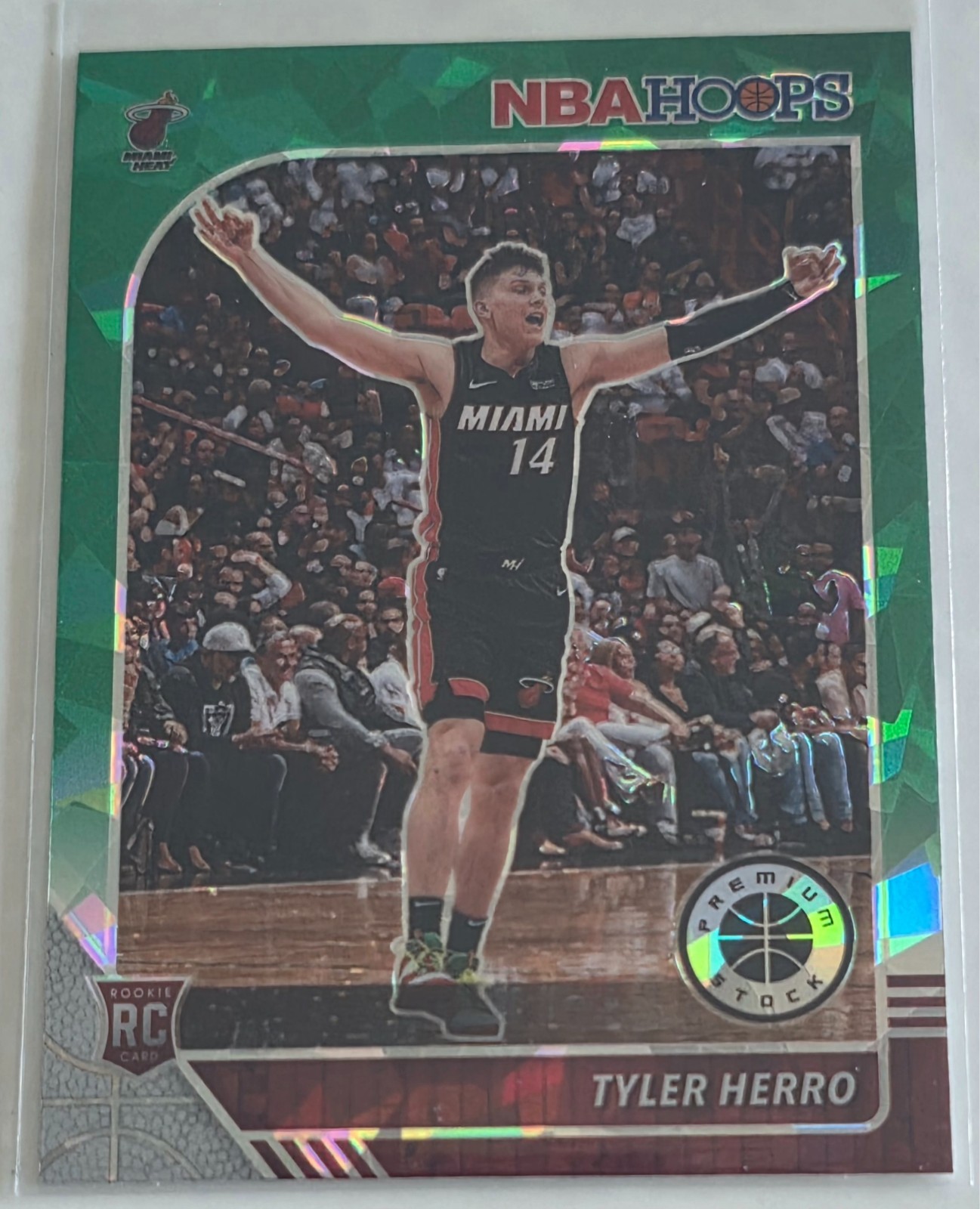 TYLER HERRO 2019-20 Panini NBA Hoops Premium Stock Cracked Ice Green #210 RC