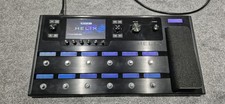Line 6 Helix Floor Effects Processor/Guitar Amp Modeller  with Official Backpack