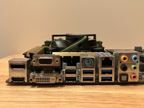 Gently Used Asus Z97-A Motherboard Intel i5-4690 3.5ghz Processor 8GB Ram - Picture 5 of 11