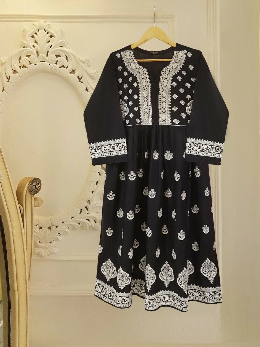 Black agha cheap noor kurta