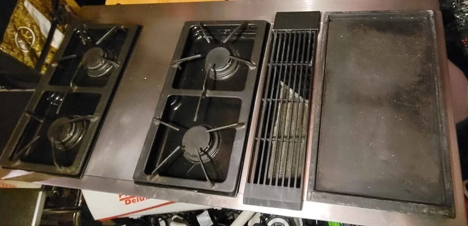 "Estufa de gas Jenn-Air Downdraft 47"" estilo profesional-JGD8348BDP" Foto 2 de 4