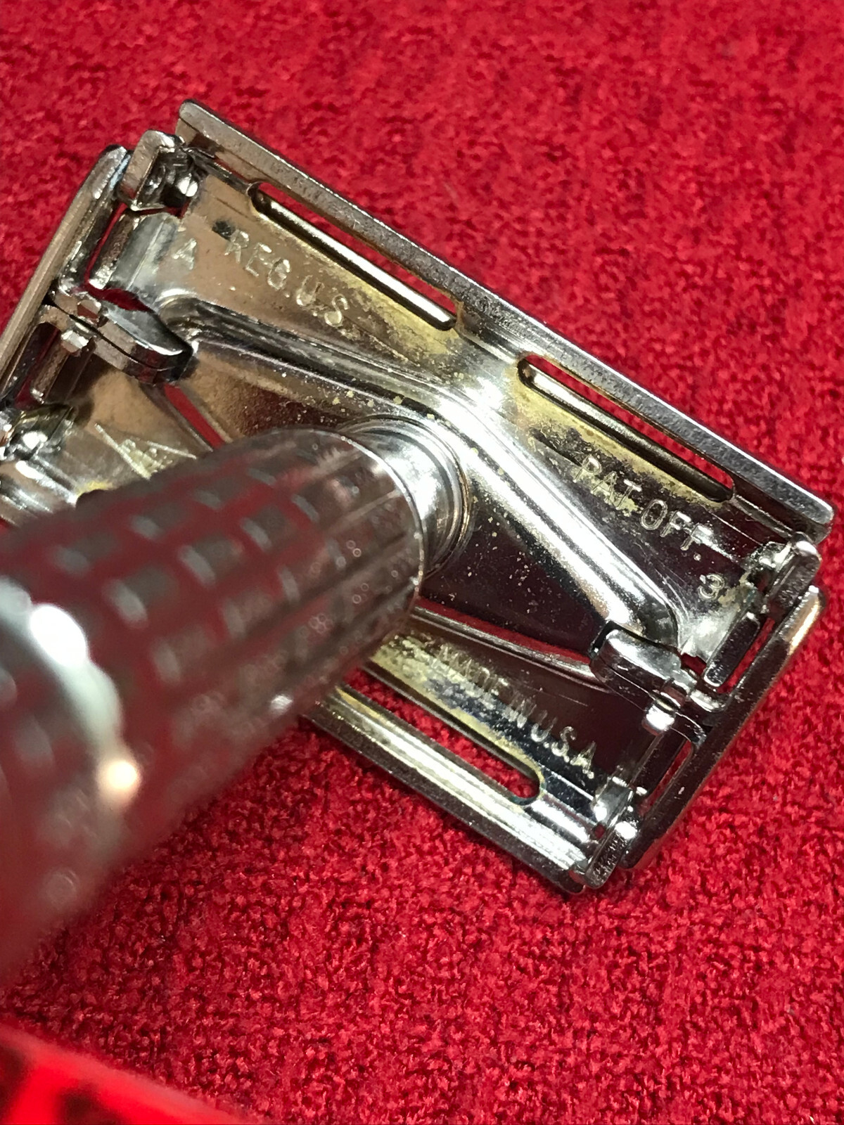 Super Clean 1955 A3 Gillette Red Tip Super Speed Safety Razor - EX++ Condition
