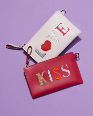 NEW LONGCHAMP Limited Edition Kiss & LOVE Leather Clutch POWDER PINK AUTHENTIC