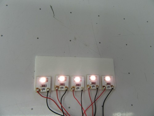 Alle Waagen 3/8"" x 3/8"" LED warmweiß kabelgebundener Resitor installiert (5er-Set) - Bild 1 von 3