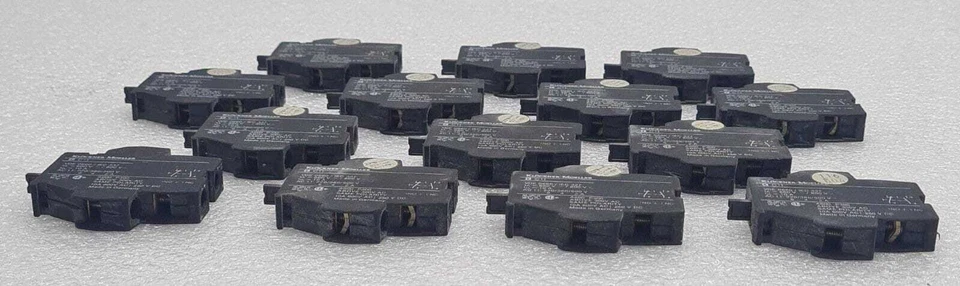 [LOTE DE 14] BLOCO DE CONTATO KLOCKNER MOELLER E C11 VDE 0660 IEC 337 - Imagem 3 de 4