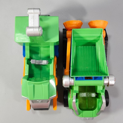 Paw Patrol Mighty Movie Rocky Figure Riciclatore Moto Cucciolo Deluxe Wheelie Moto - Foto 13 di 24