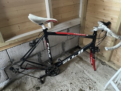 Fuji Team Road Bike UK