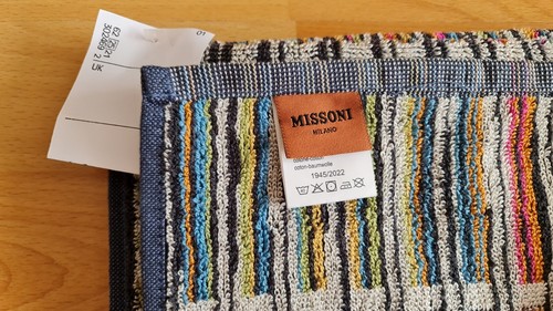 MISSONI Milano Multicoloured Towel 70cm x 115cm - NEW - Picture 3 of 10