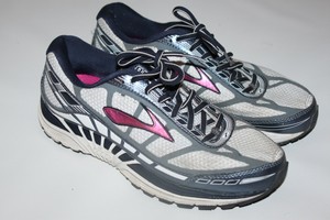 brooks dyad 6 pink