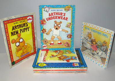 Lot of 18 Arthur picture books by Marc Brown TPB